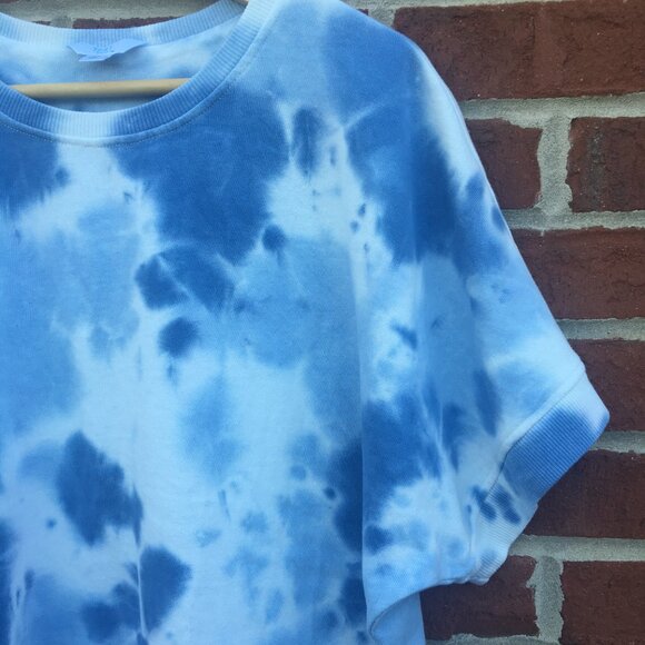 Time and Tru Sweatshirt Womens XXL/20 Blue White Tie Dye Short Sleeve - Picture 2 of 8